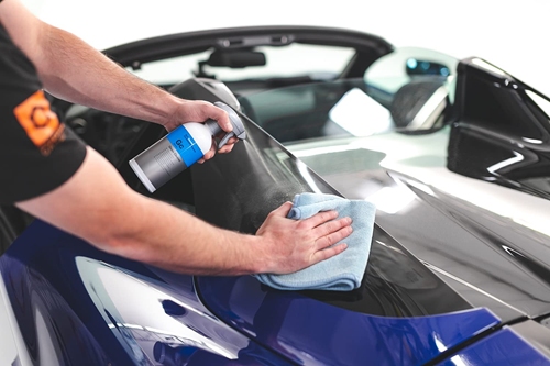 Foaming glass cleaner removes stains quickly and effectively (Source: Collected)